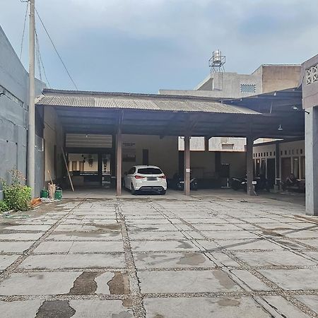 Reddoorz Near Alun Alun Cianjur Hotell Eksteriør bilde